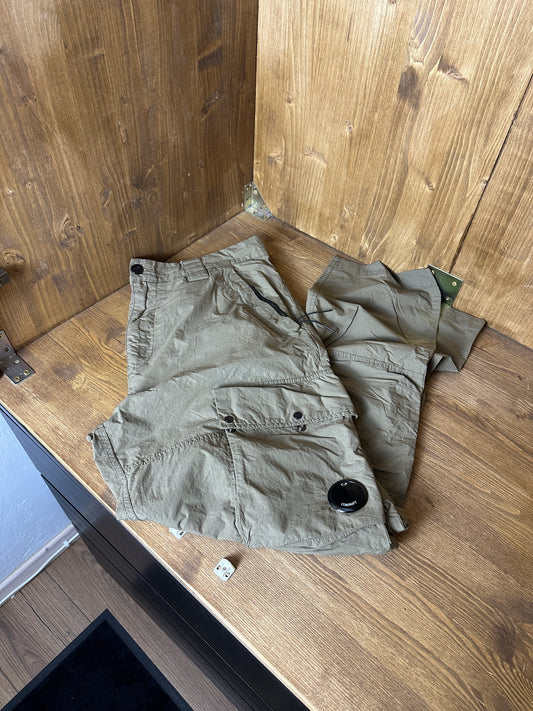 SS19 CP CARGO PANTS in Olive Grey