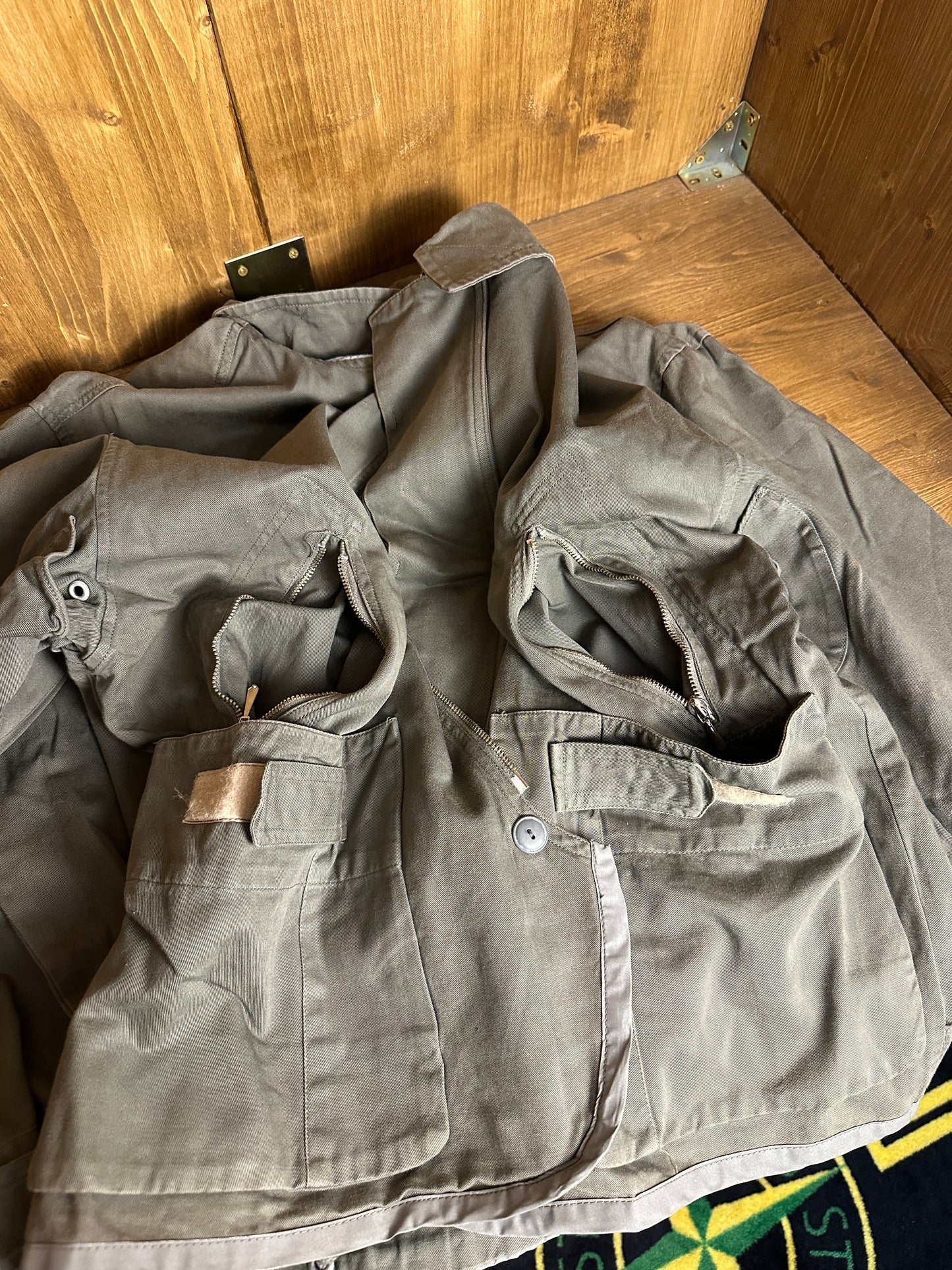 SS84/85 BONEVILLE HUNTING JACKET in Cement Grey