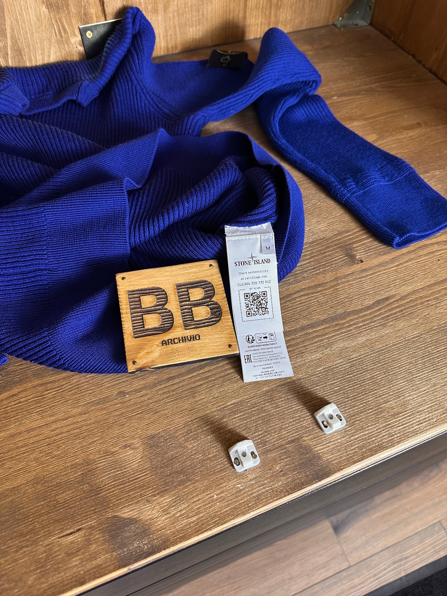 AW23 Wollpullover in Ultramarinblau