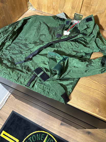 SS06 NYLON METAL JACKET in Moss Green