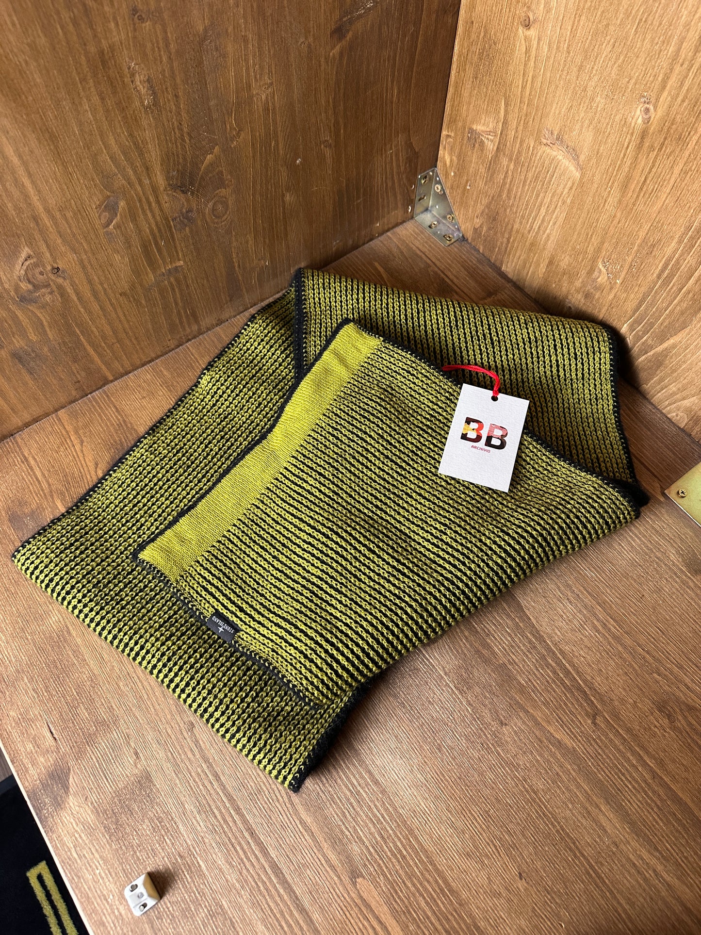 AW18 3D KNIT SCARF & BEANIE in Lime Green & Black