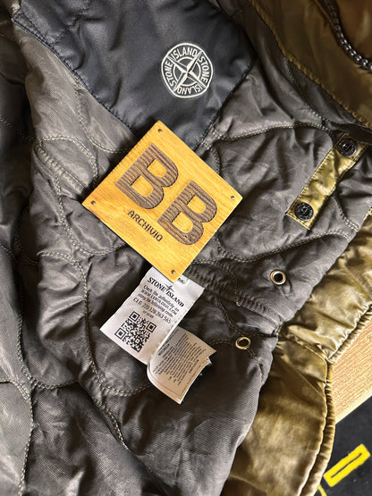 AW15 MUSSOLA GOMMATA WITH SHEEPSKIN COLLAR in Fern Green