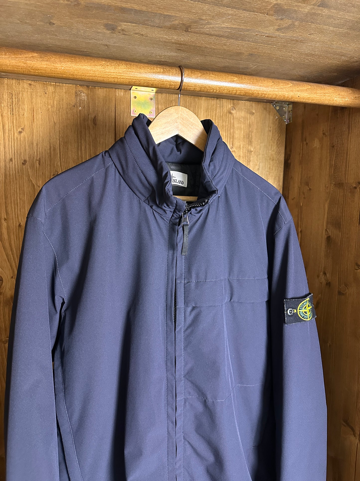 AW22 SOFT SHELL-R with Primaloft Insulation Technology in Blue