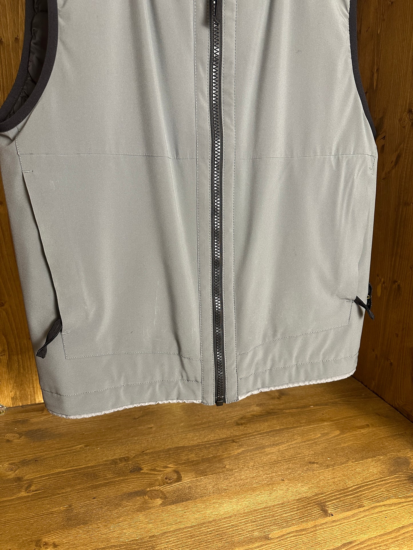 AW17 SOFT SHELL-R WITH Primaloft Insulation Technology in Basalt Grey