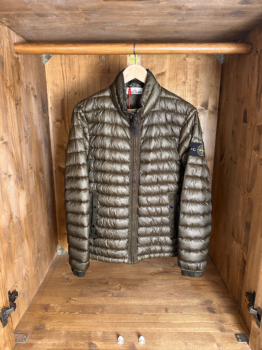 AW15 GARMENT DYED DOWN_26 GR X SQM_N in Green Emerald