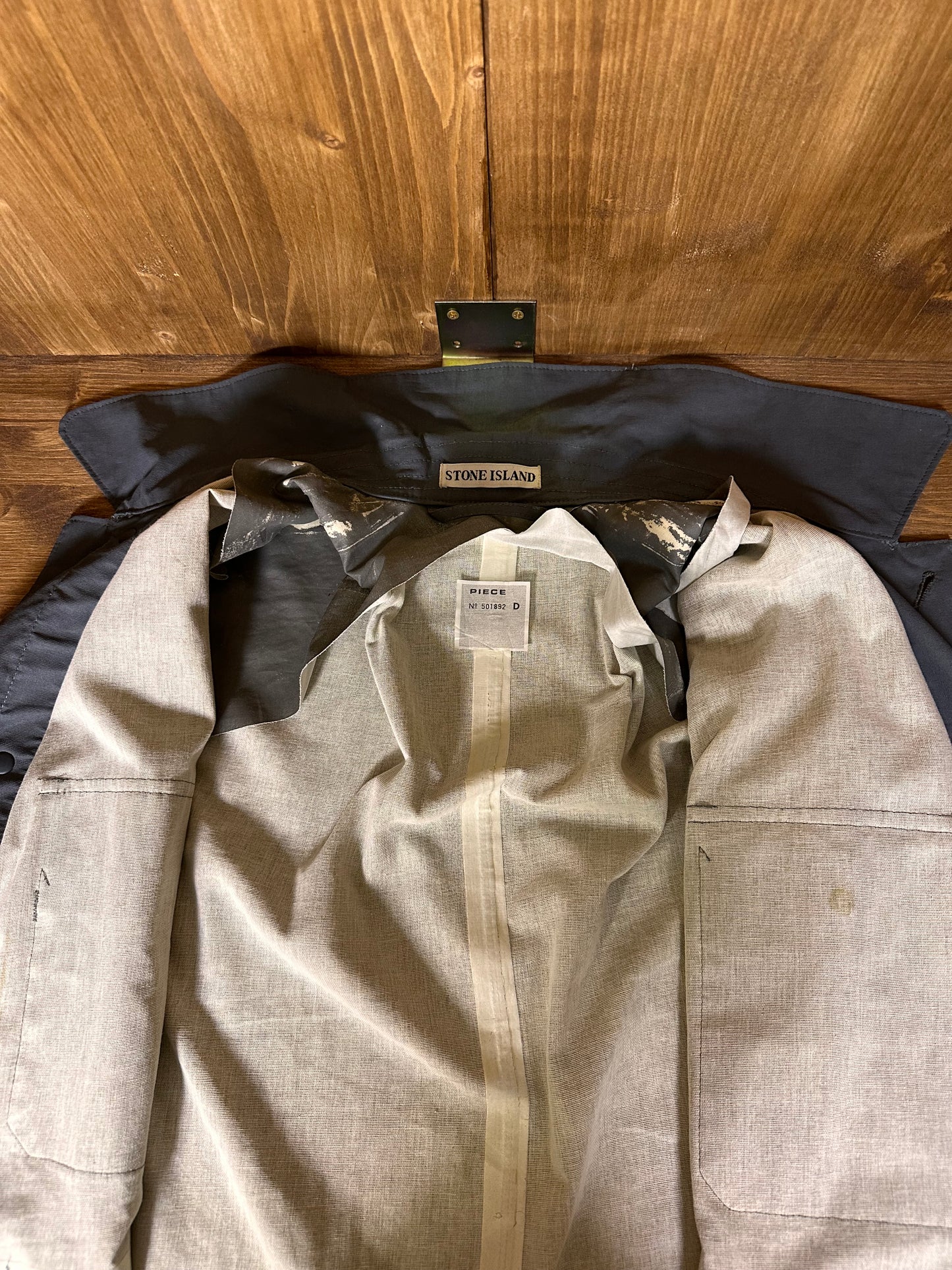 STONE GREY POLYURETHANE OVERSHIRT