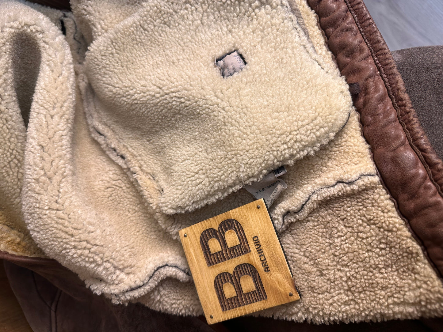 AW88 SHEEPSKIN PARKA in Brown