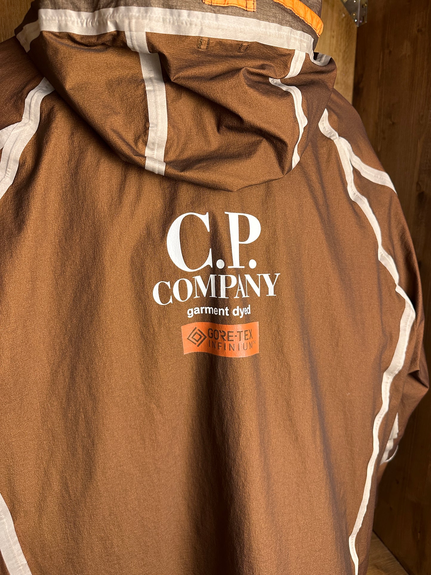 AW25 C.P. COMPANY GORE-G TYPE JACKET 3in1 in Olive Green & Neon Orange