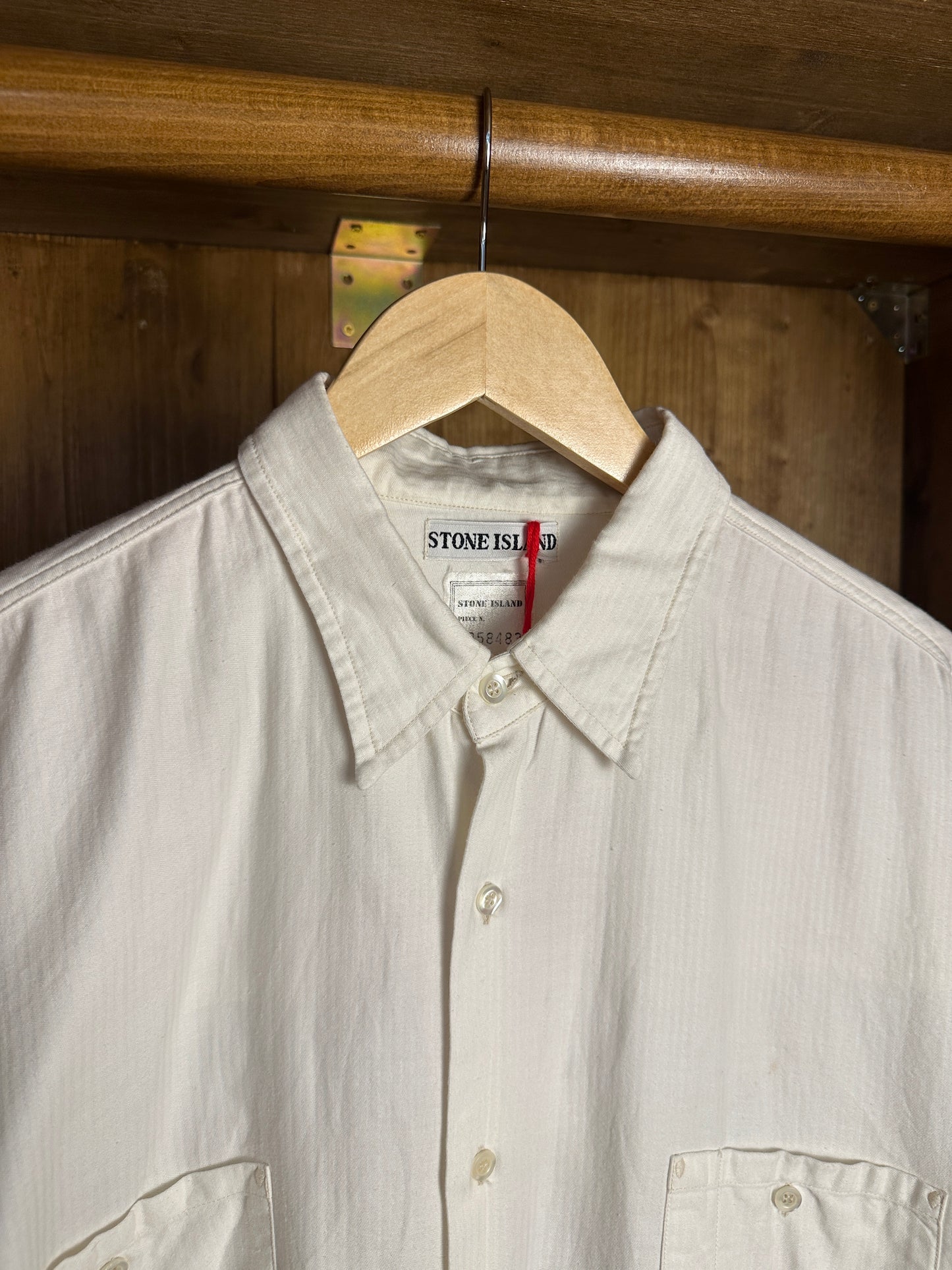 AW80s THERMOSENSITIVE VERTICAL PRINT SHIRT in White & Ivory
