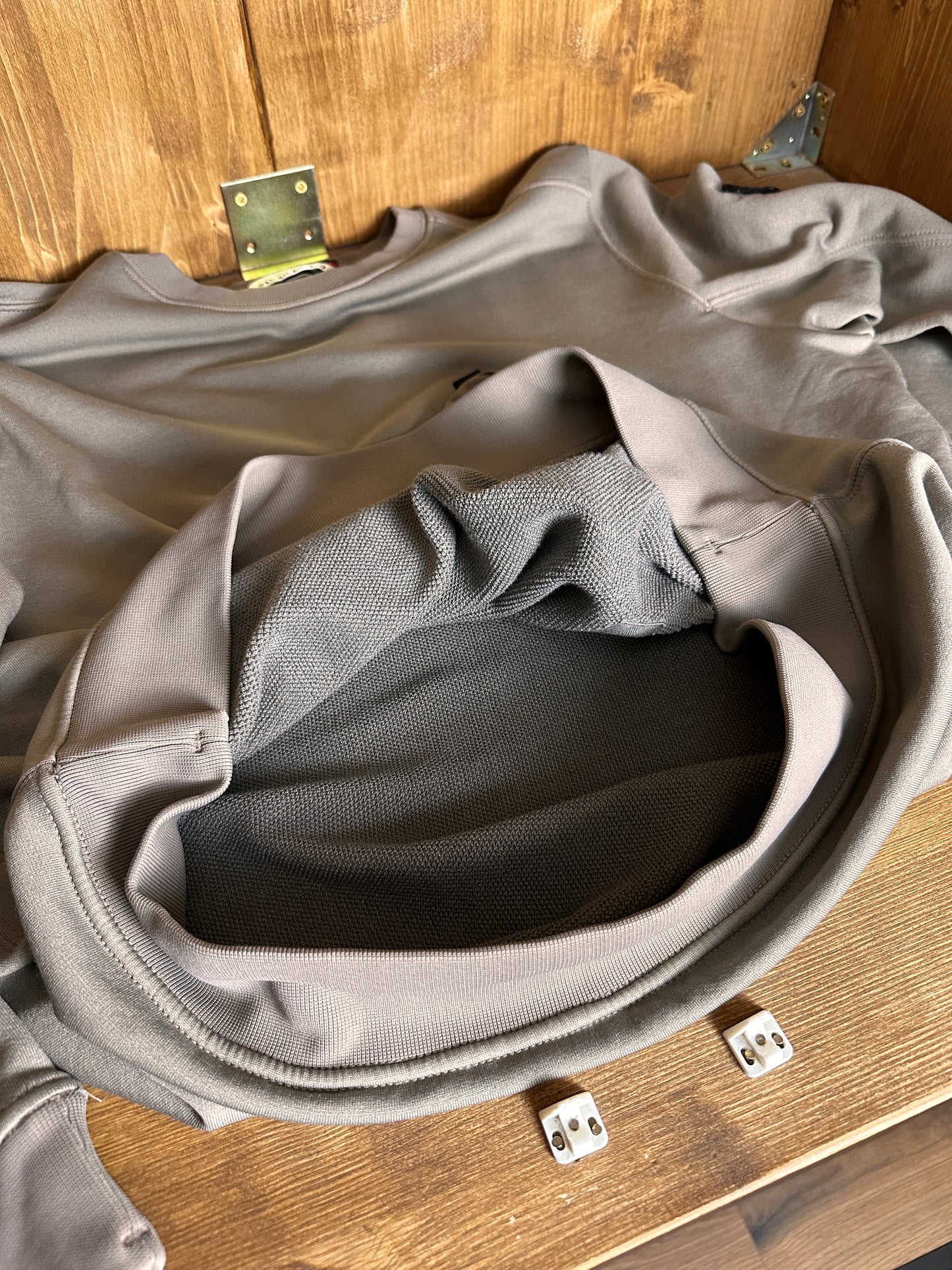 AW19 FRENCH TERRY COTTON CREWNECK in Pearl beige