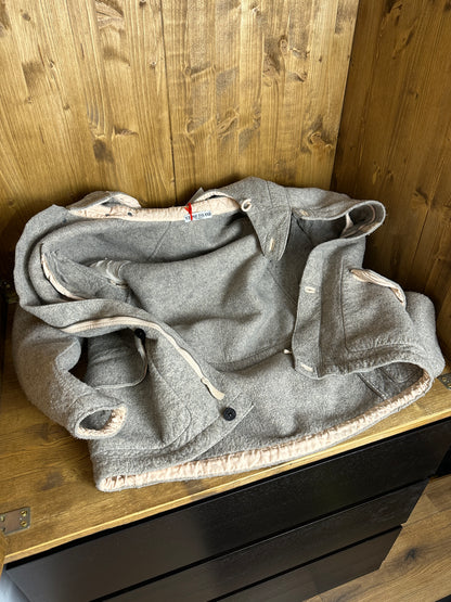 AW06 POLY FELT in Stone Grey