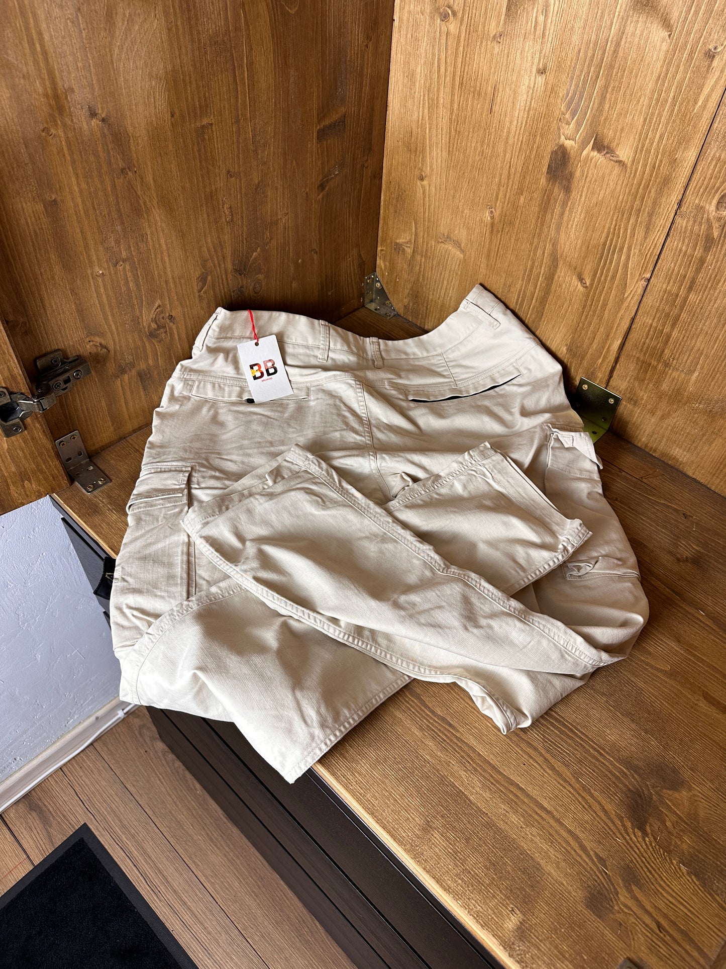 SS20 RIPSTOP CARGO PANTS in Oyster White