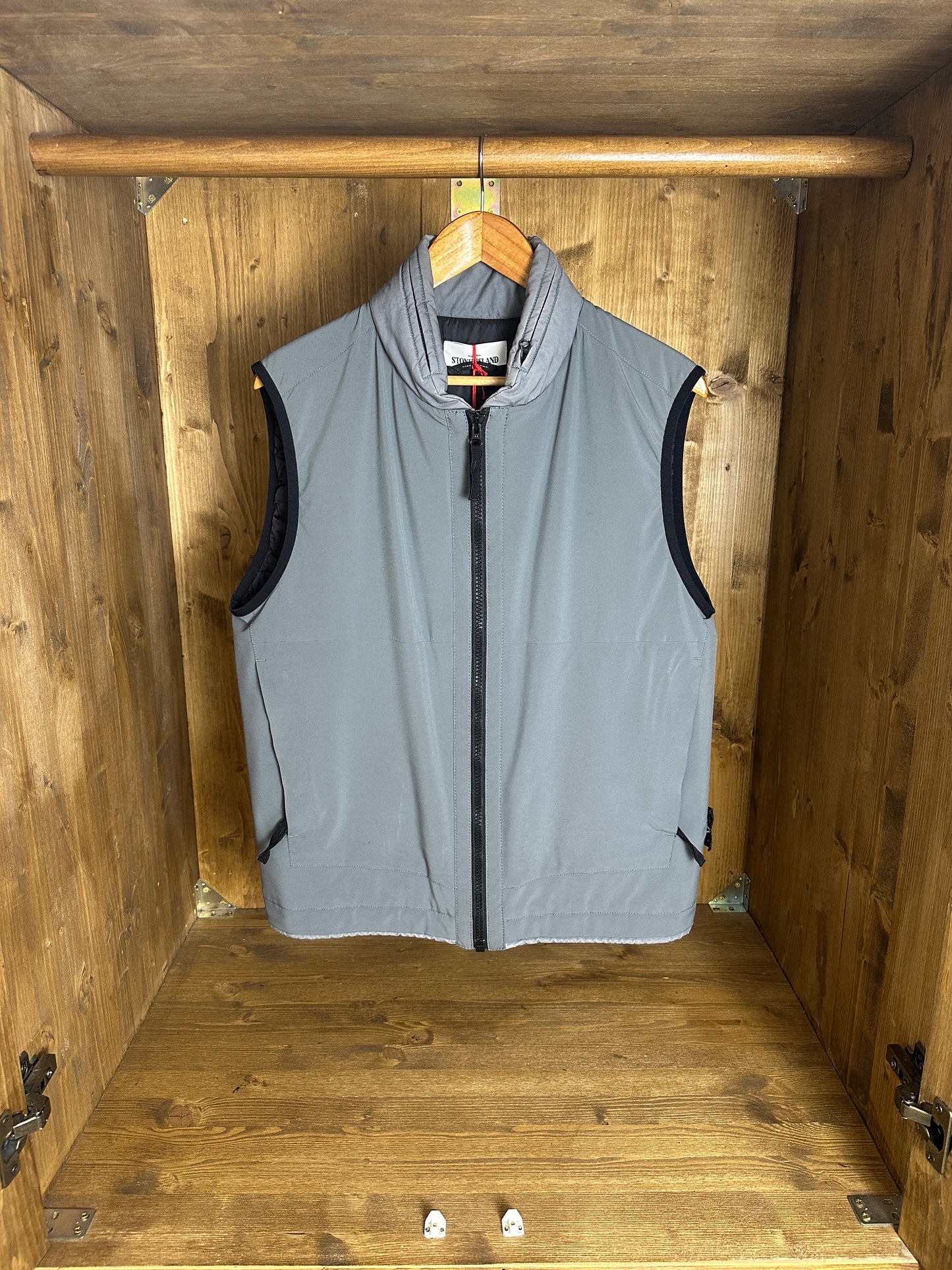 AW17 SOFT SHELL-R WITH Primaloft Insulation Technology in Basalt Grey