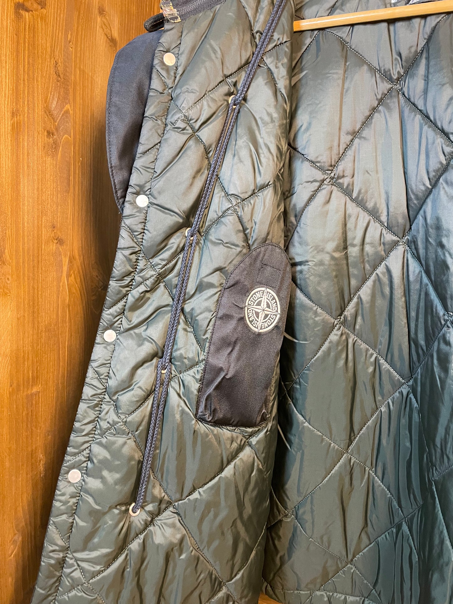 2000 Jacke aus technischem Nylon mit herausnehmbarer Innenseite