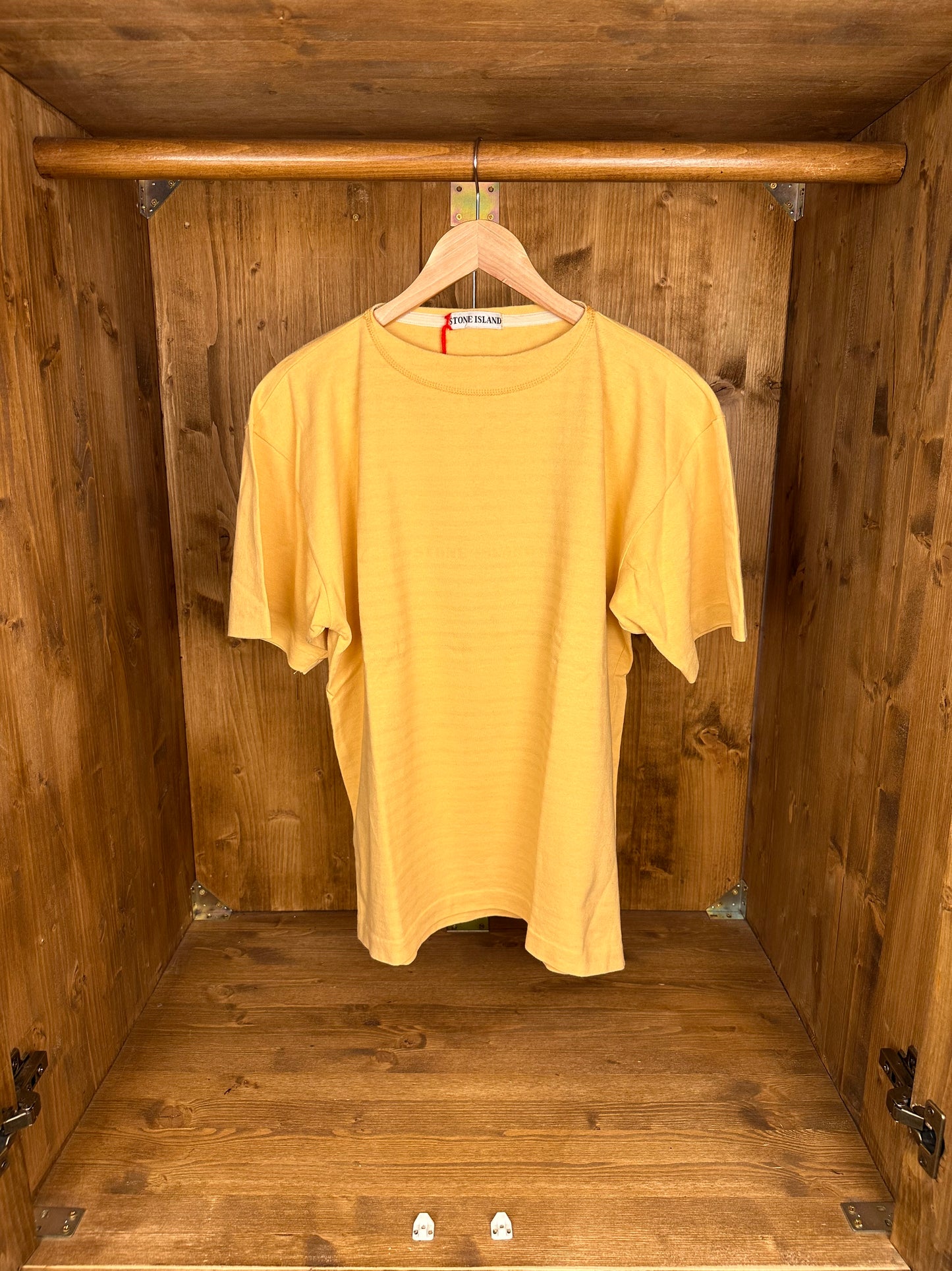 SS80s STRIPED TEE FRONT SPELLOUT in Yellow Sunflower