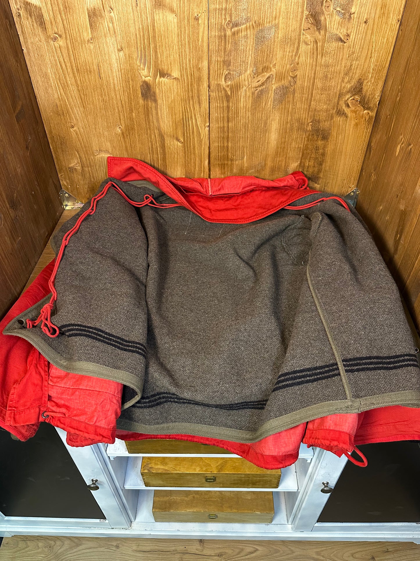 AW1992 RASO GOMMATO BURNT RED with detachable wool liner