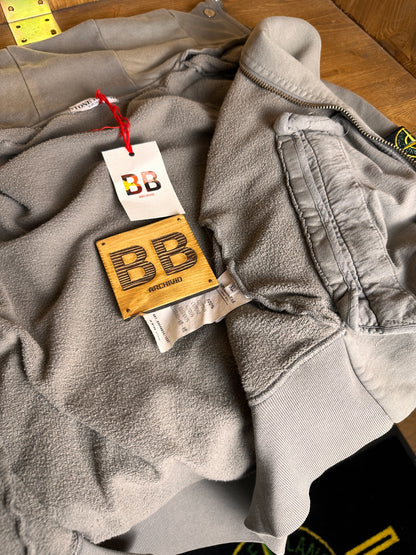 AW10 ZIPPED CREWNECK in Grey Beige
