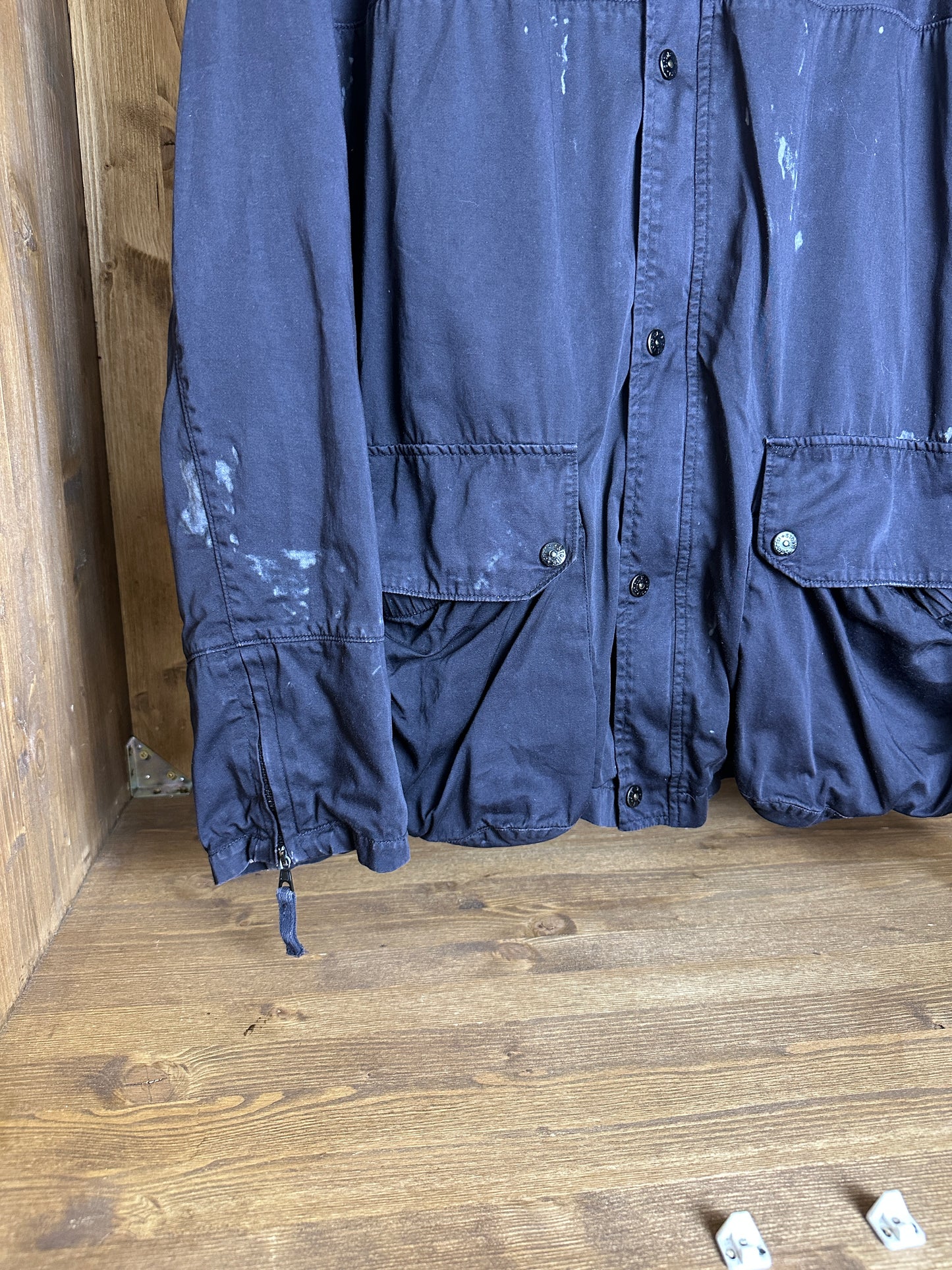 AW90s RASO GOMMATO WHITE COVER in Midnight Blue