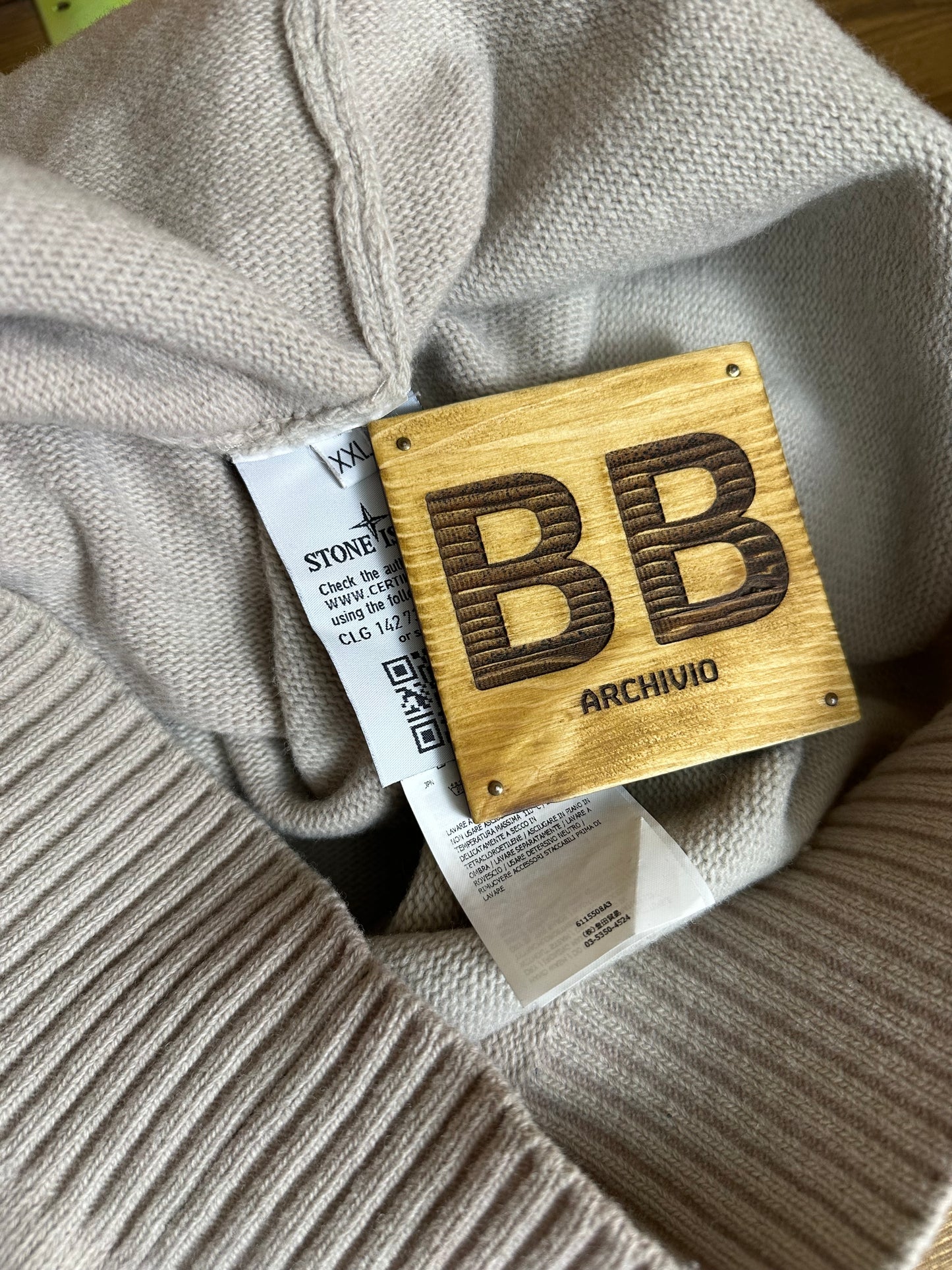 MINT GREEN WOOL CARDIGAN