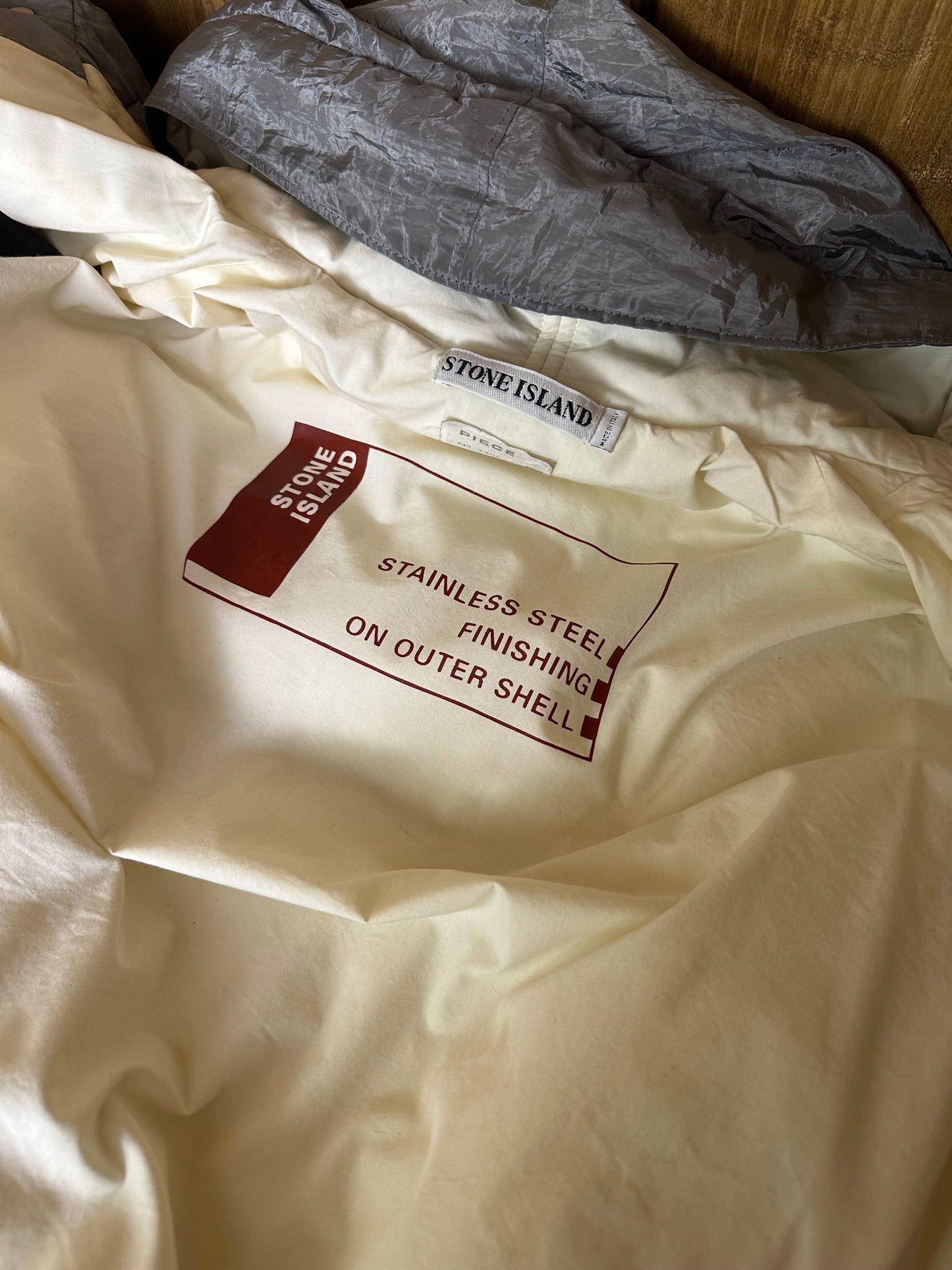 AW99-00 PURE METAL SHELL - SILVER SPRAY from Archivio