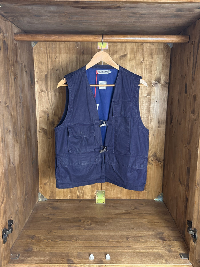 SS94 TELA STELLA VEST WITH REFLECTIVE SPELLOUT In Blue Green