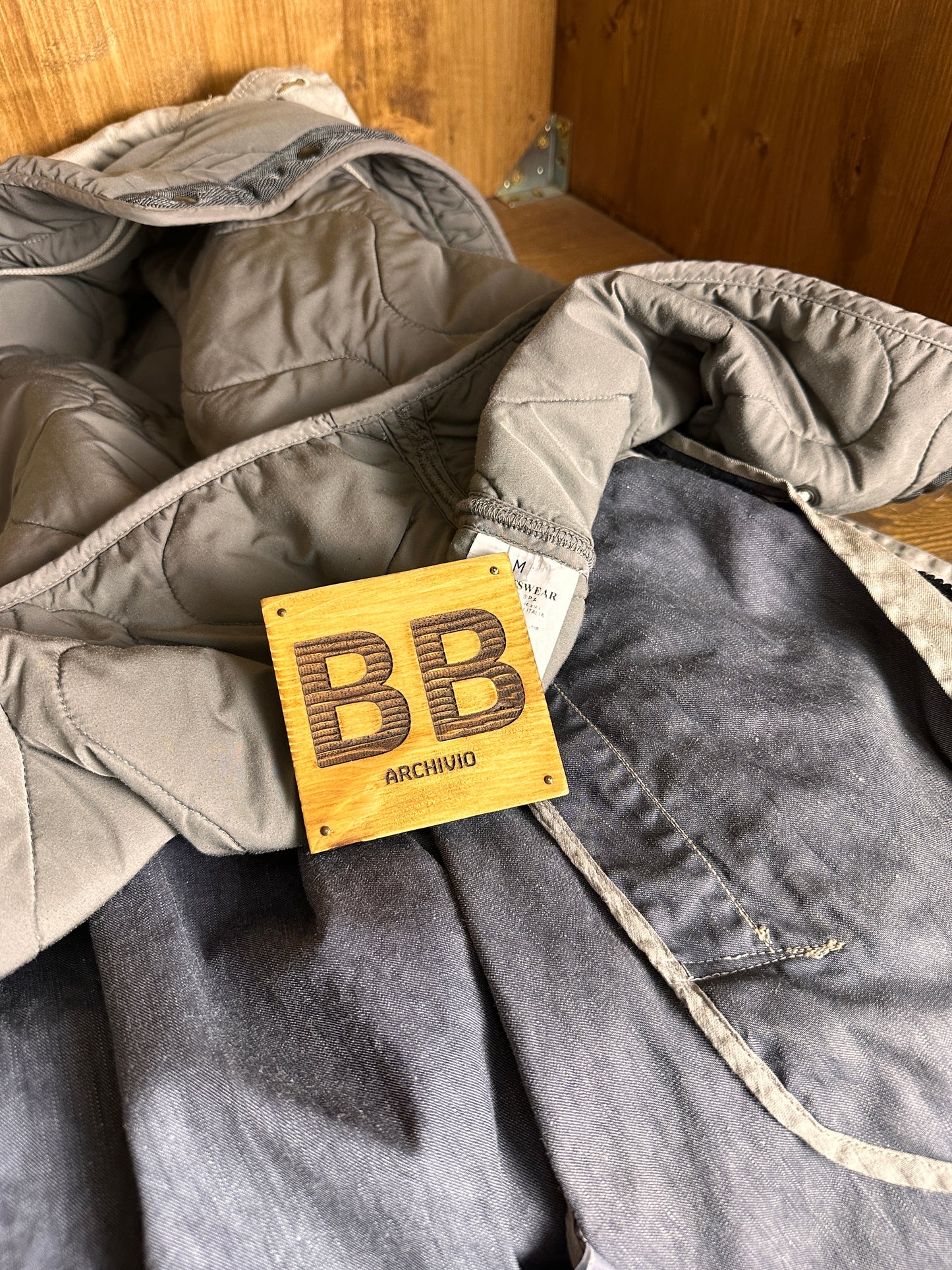 AW04 RASO GOMMATO TRENCH in Pebble Grey