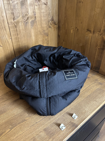 AW11 SHADOW PROJECT VEST in Chaos Black