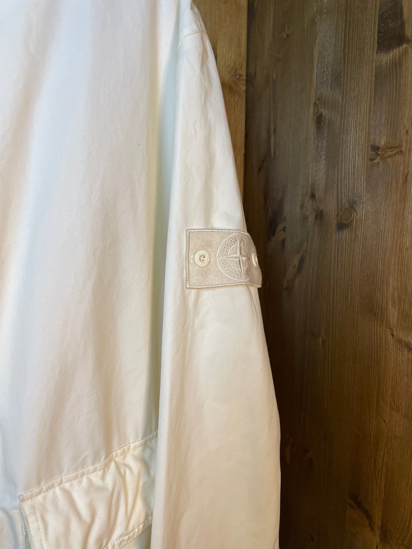 White ghost ventile jacket