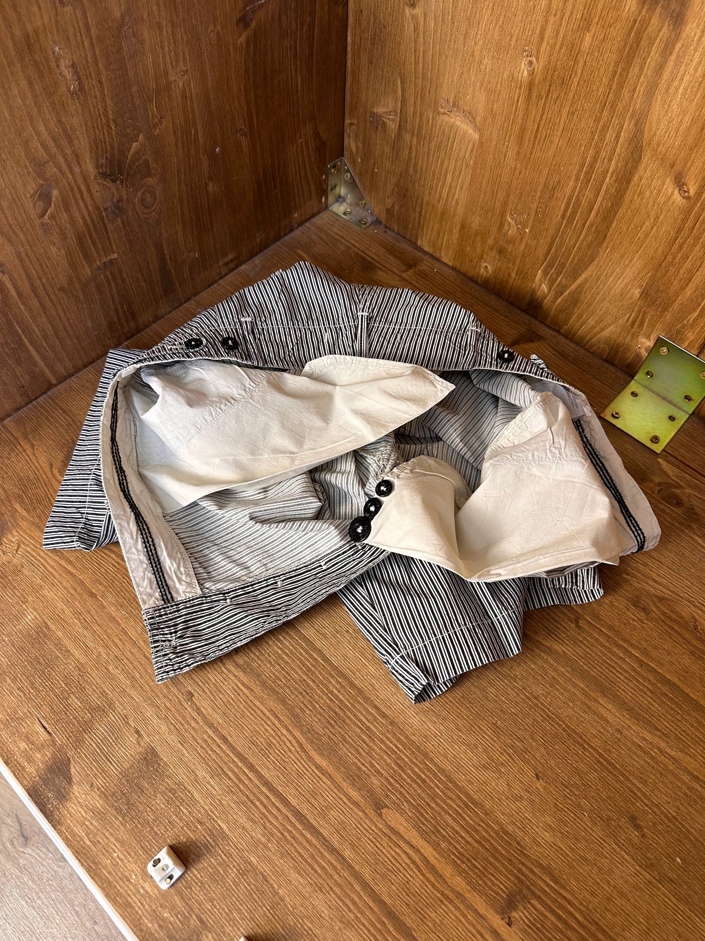 SS06 STRIPED SHORTS IN LIGHT COTTON in Black&White