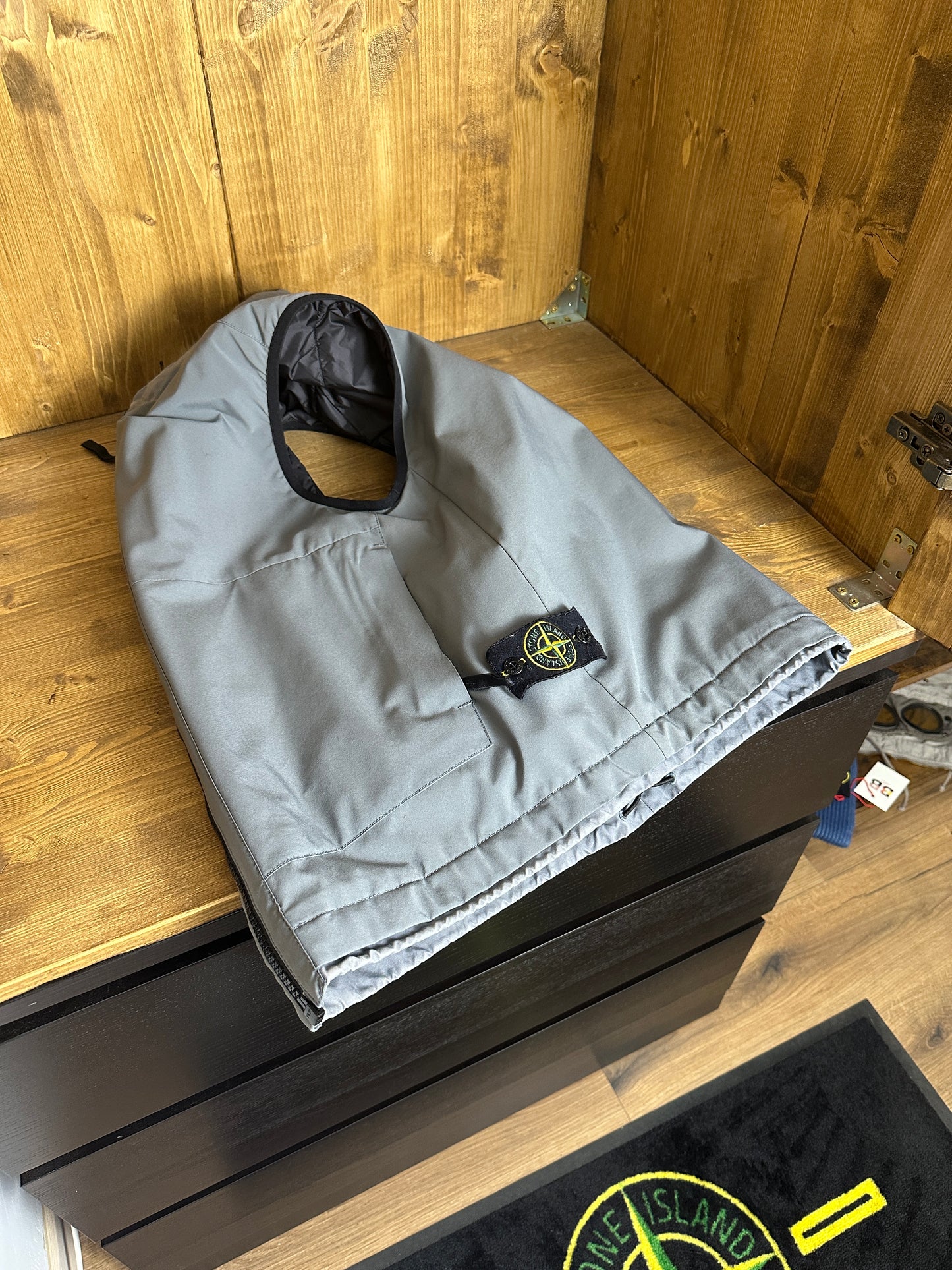 AW17 SOFT SHELL-R WITH Primaloft Insulation Technology in Basalt Grey