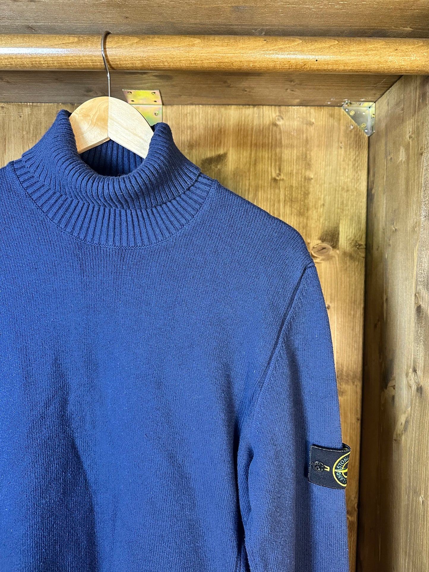 TURTLENECK BLU JUMPER