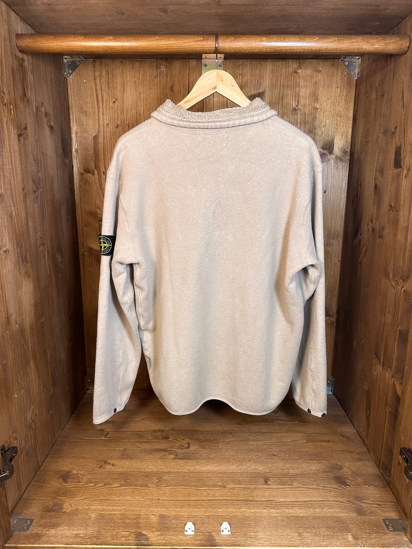AW99 PILE CREWNECK in Light Brown