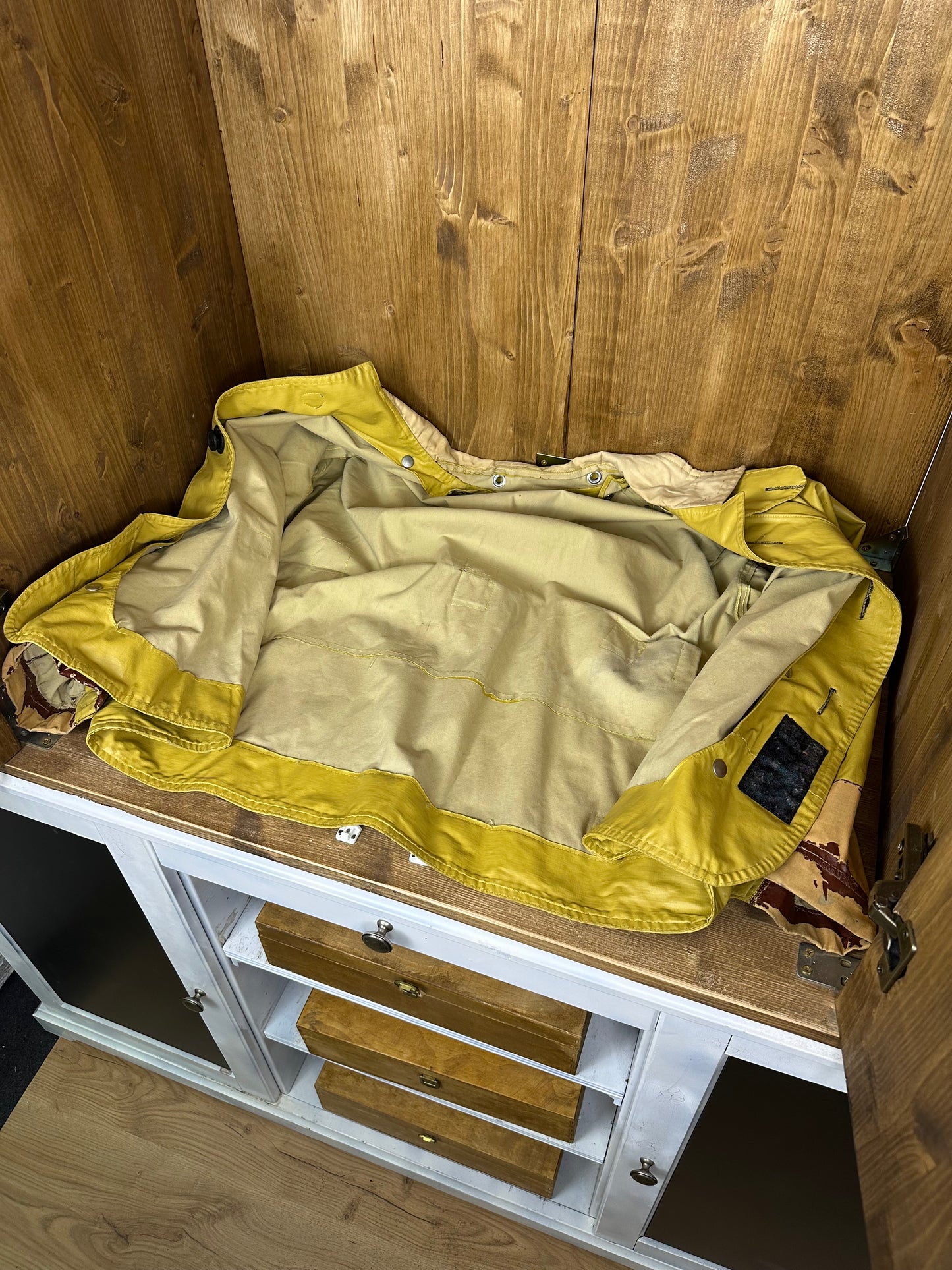 AW84 JJ23 in Yellow (Dior collaboration sample)