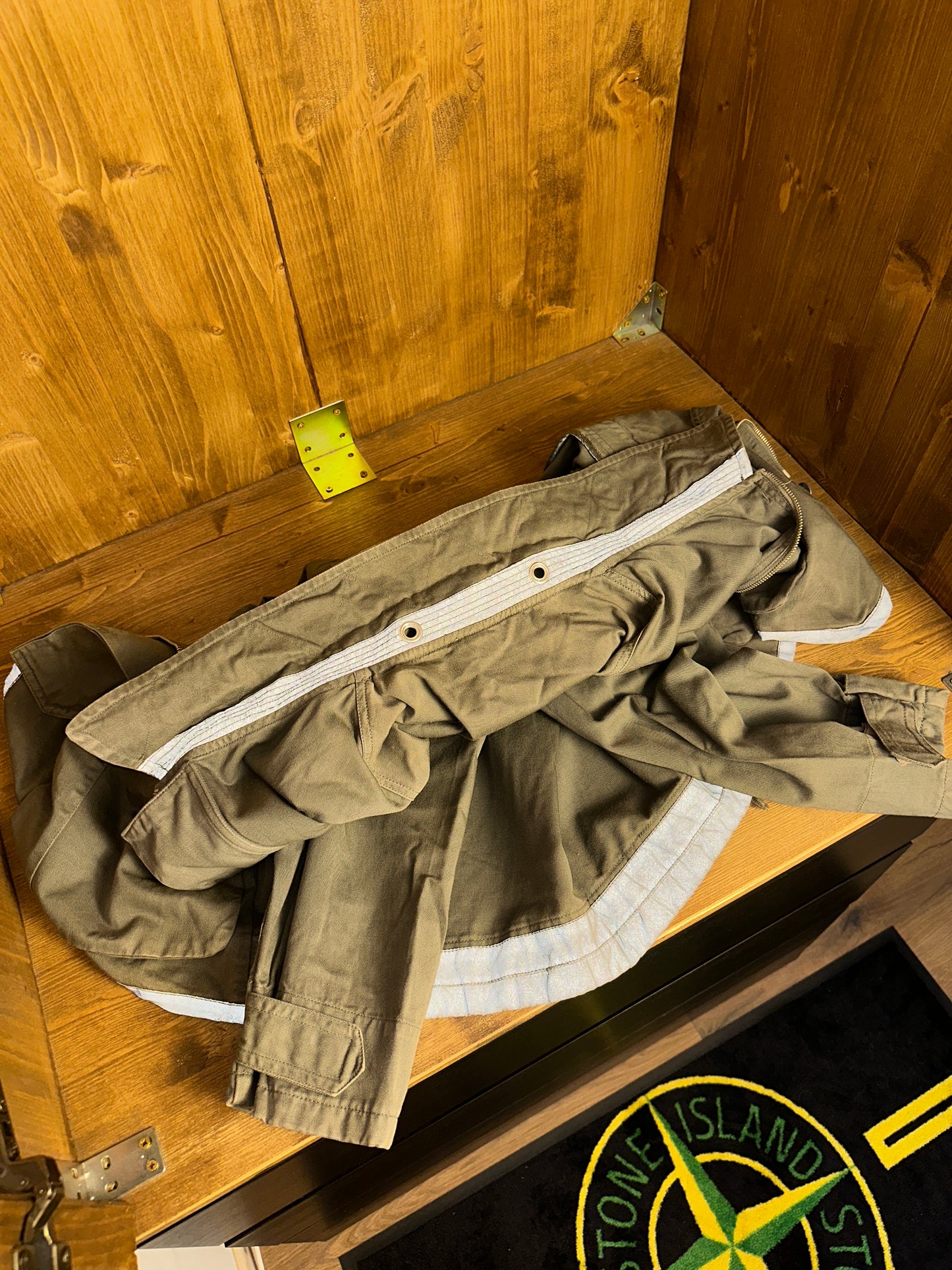 SS84/85 BONEVILLE HUNTING JACKET in Cement Grey