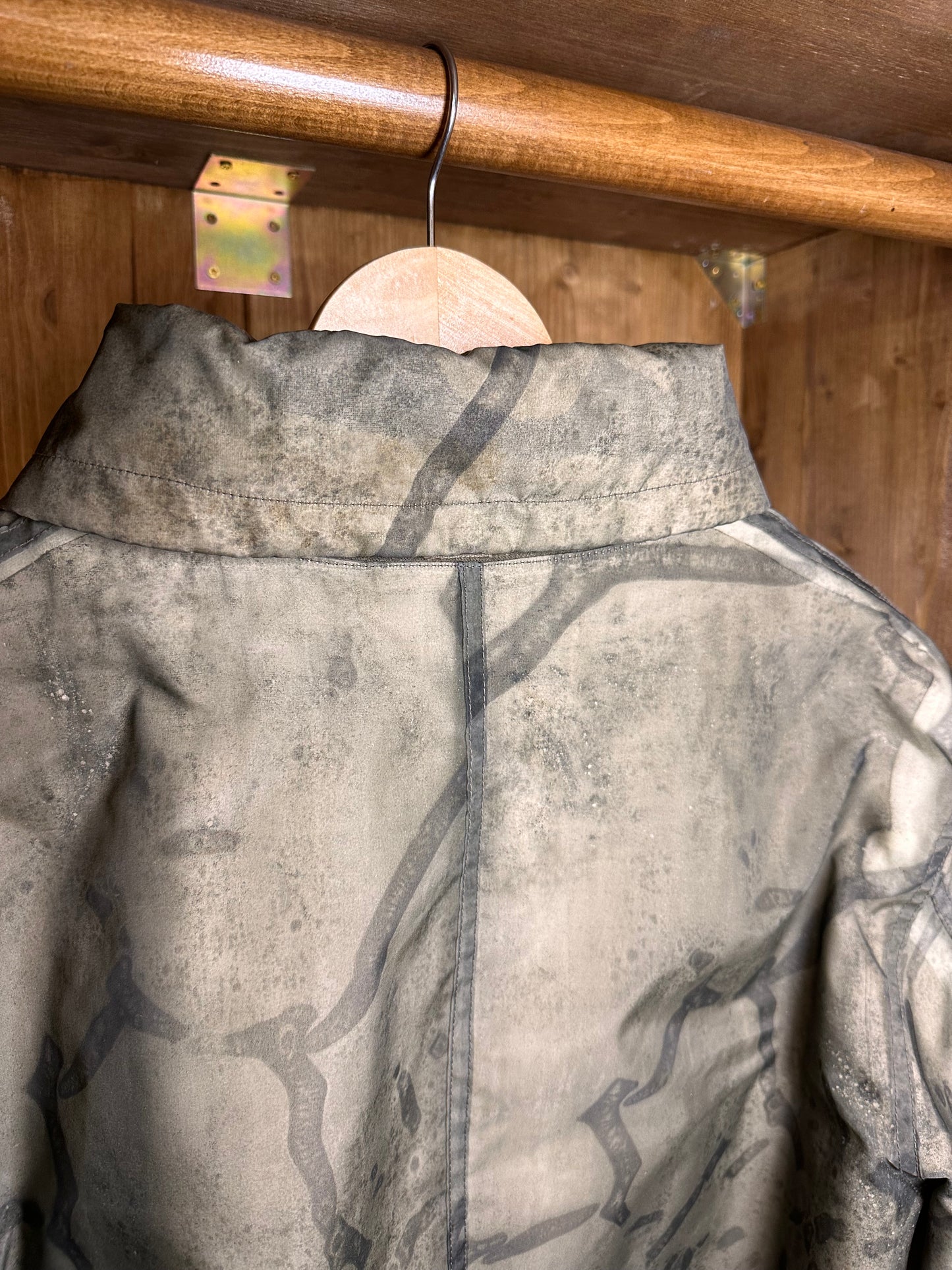 AW01 MONOFILAMENT CAMOUFLAGE with detachable boiled wool inner