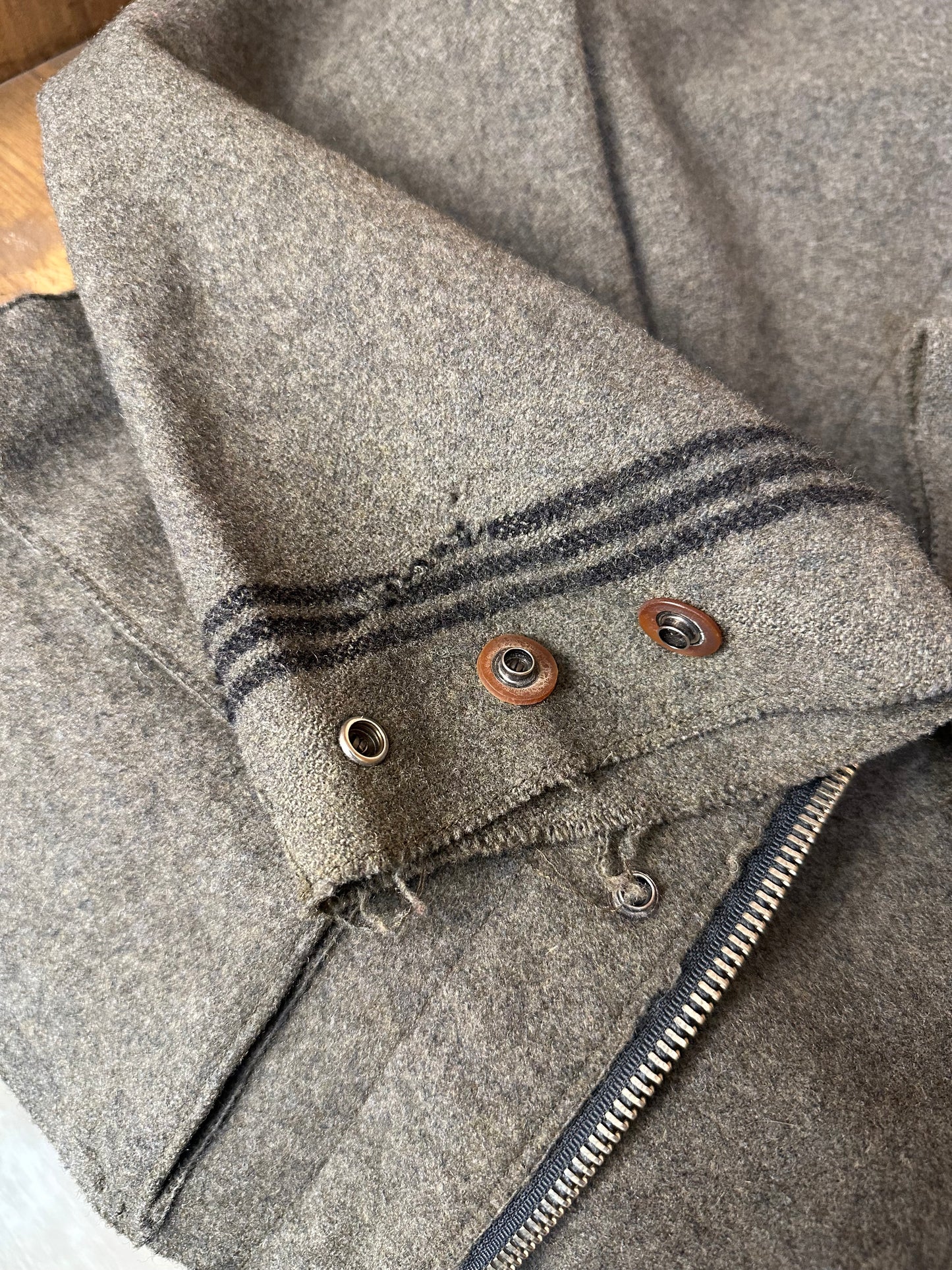 AW92 RAW CUT WOOL JACKET in Antracite Grey