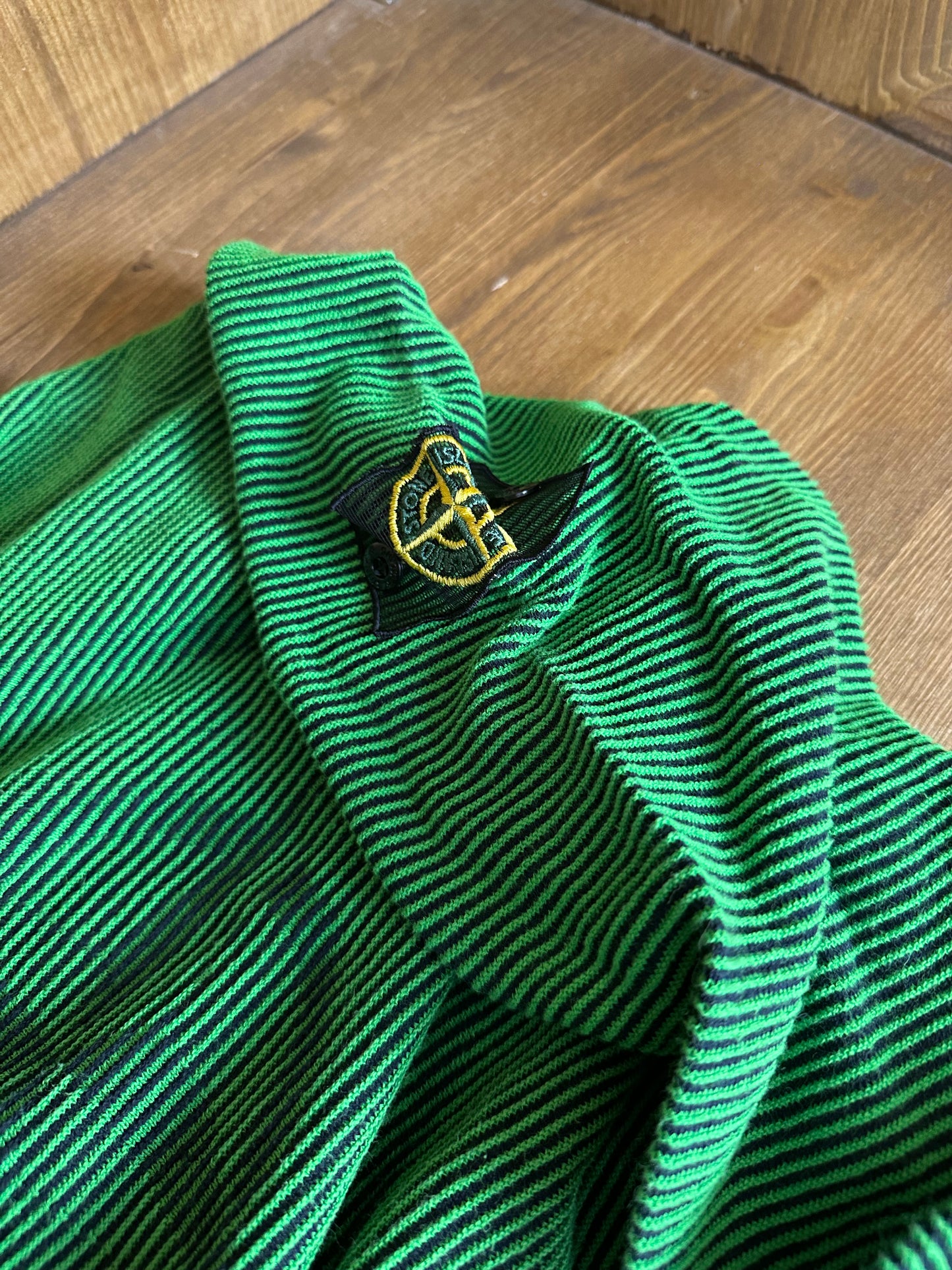 SS09 HOLOGRAPHIC HOODIE MESH in Neon Green