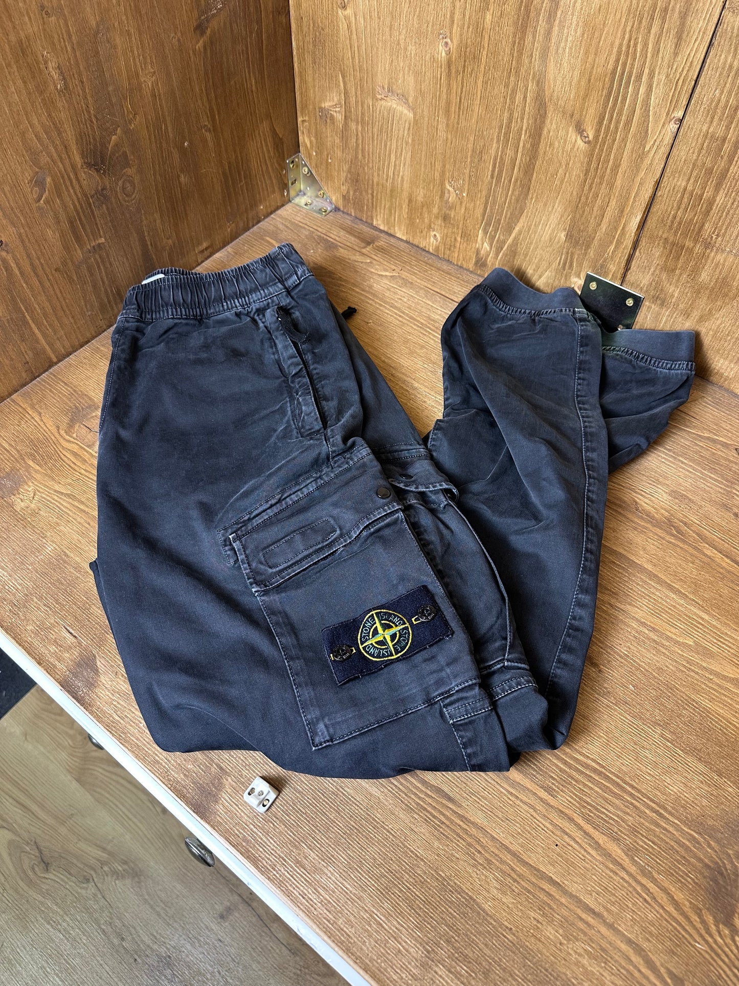 CARGO PANTS in Faded Black