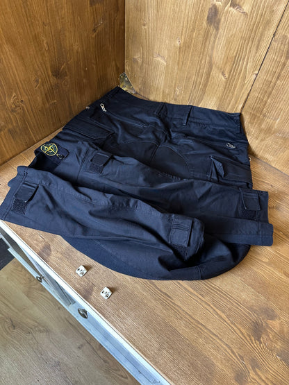 SS16 DRAKE “SUMMER SIXTEEN TOUR”CARGO in Black