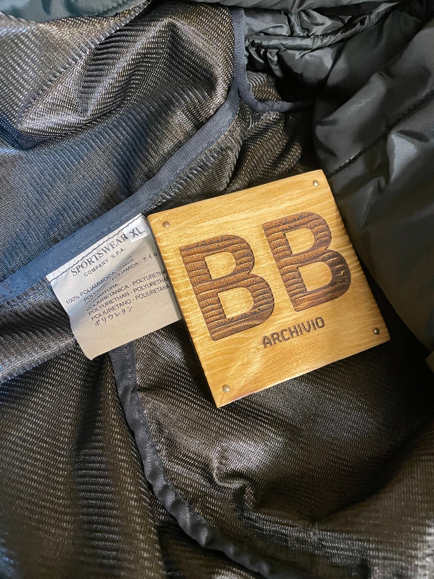 2000 Jacke aus technischem Nylon mit herausnehmbarer Innenseite