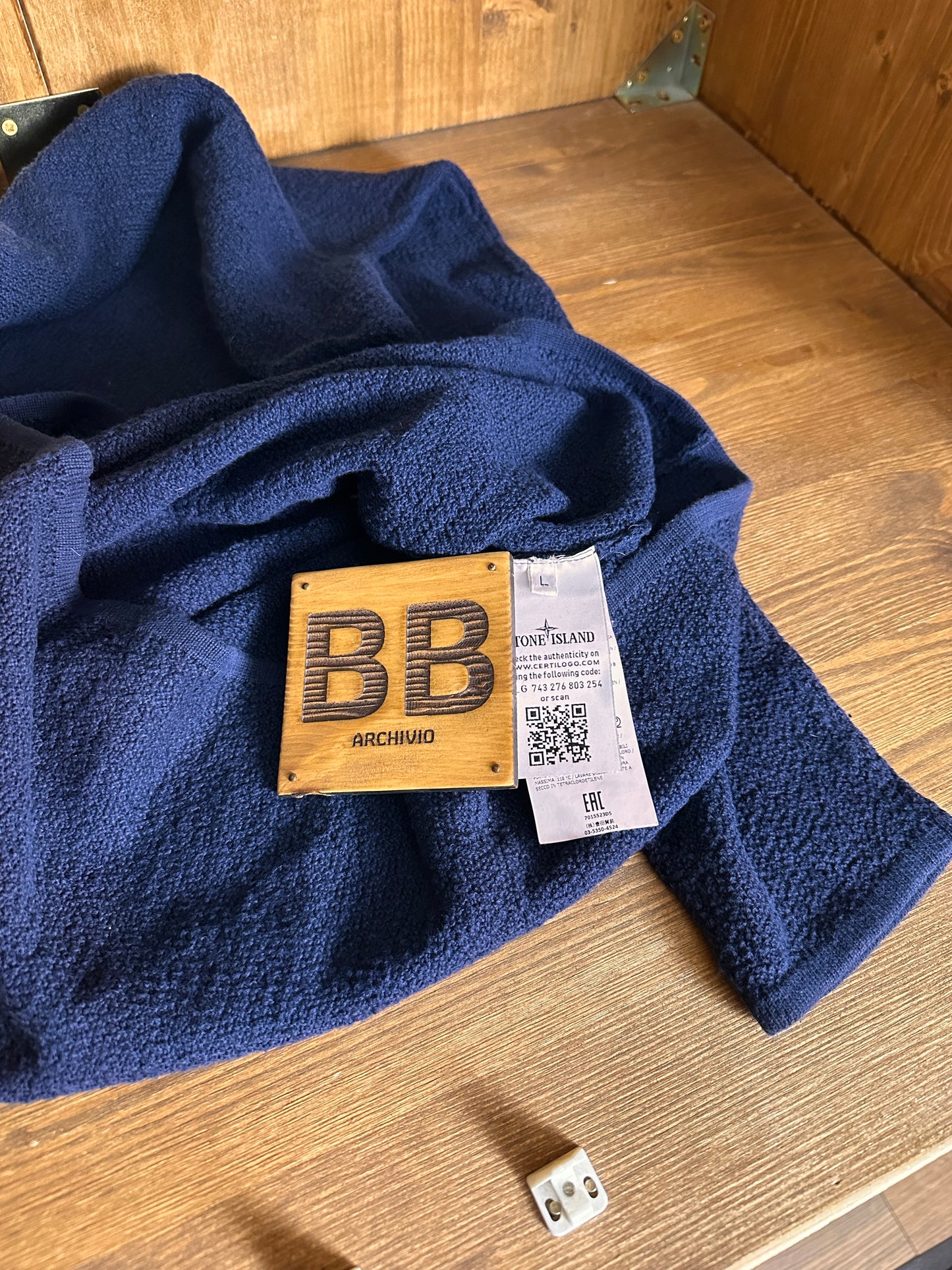 SS19 SPONGE COTTON CREWNECK in Sapphire Blue