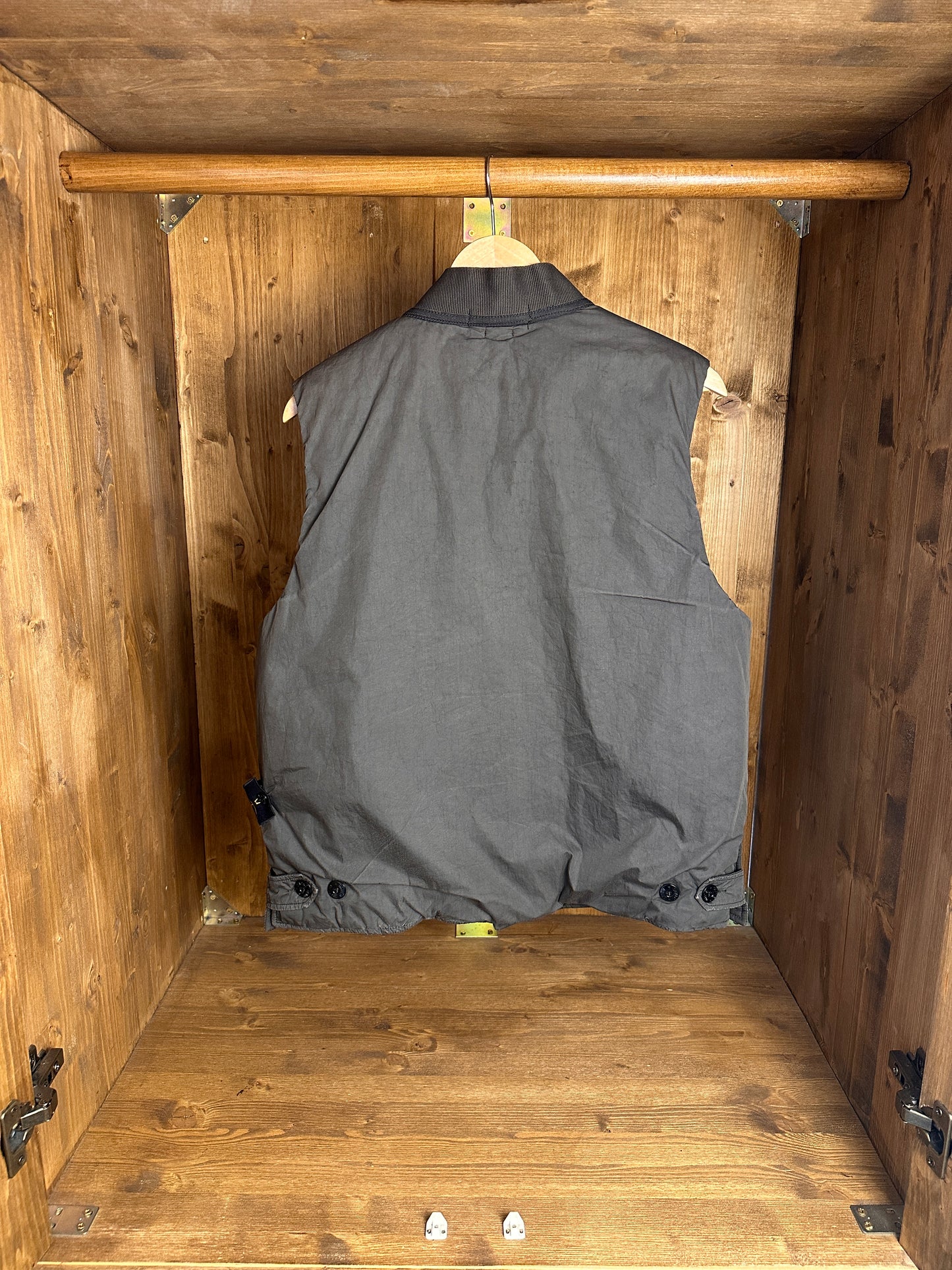 AW03 COTTON POLYAMIDE VEST in Faded Brown