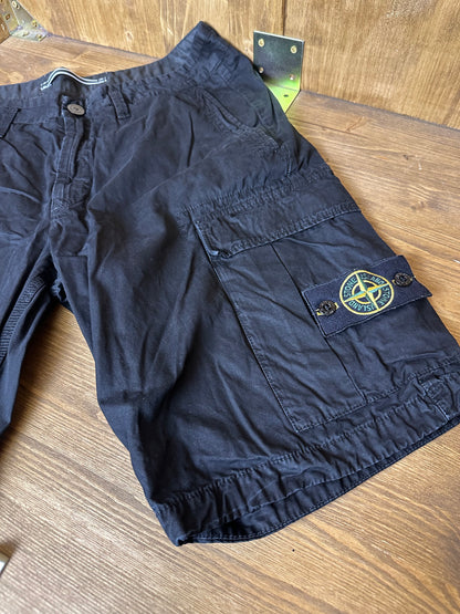 CARGO SHORT in Black