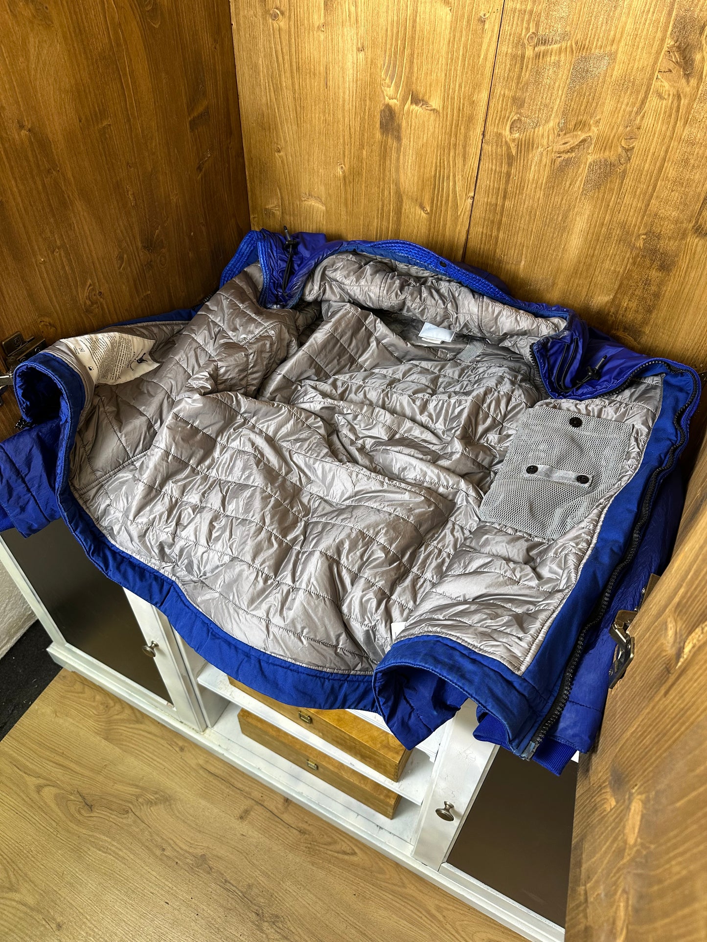 AW15 NYLON METAL/MUSSOLA GOMMATA Nike Collaboration in Blue