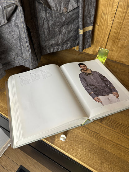 SS02 LAMINATED WEBBING in Traffic Grey B