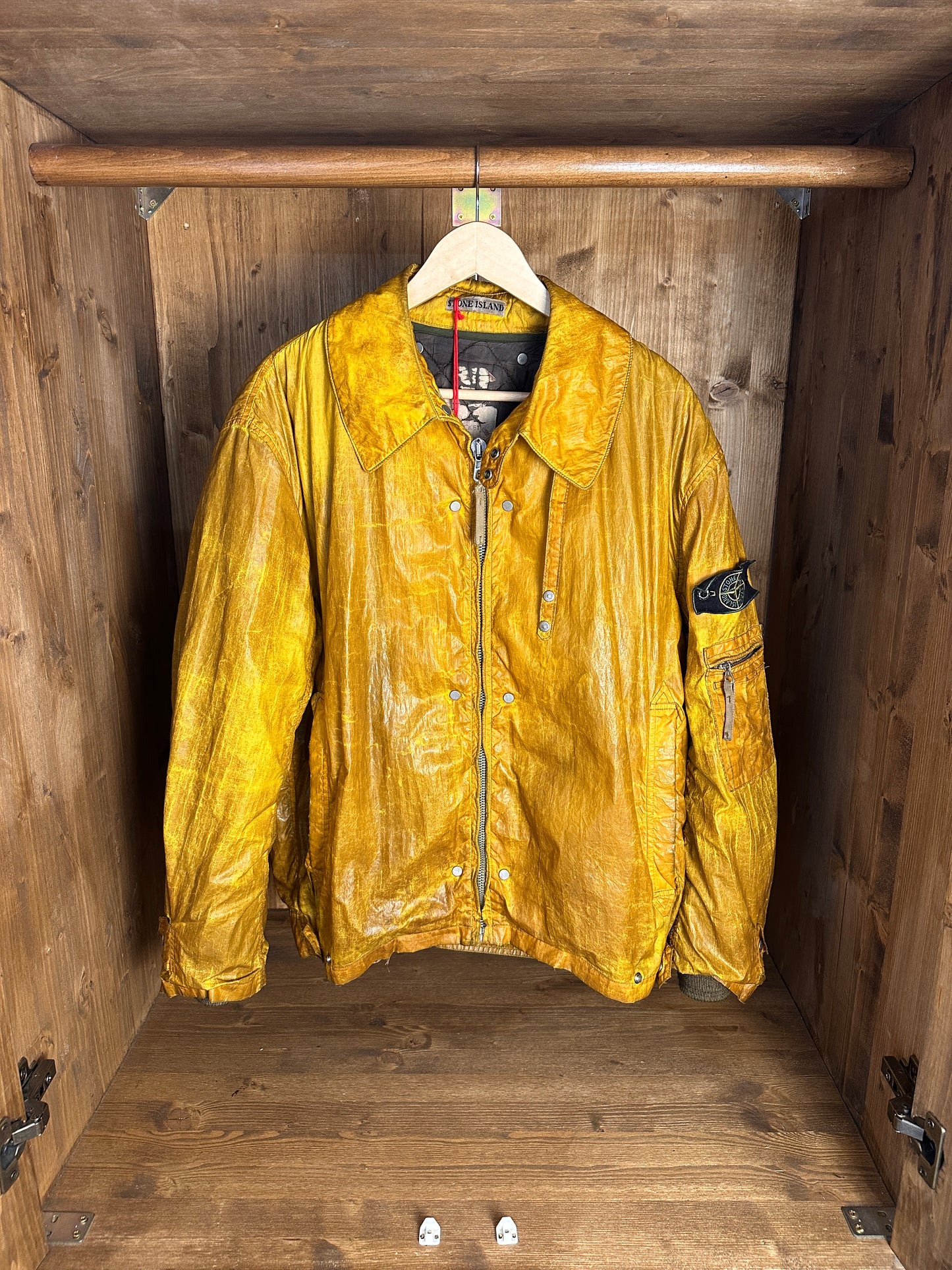 AW89 ICE JACKET FLIGHT BOMBER in Gold Rust