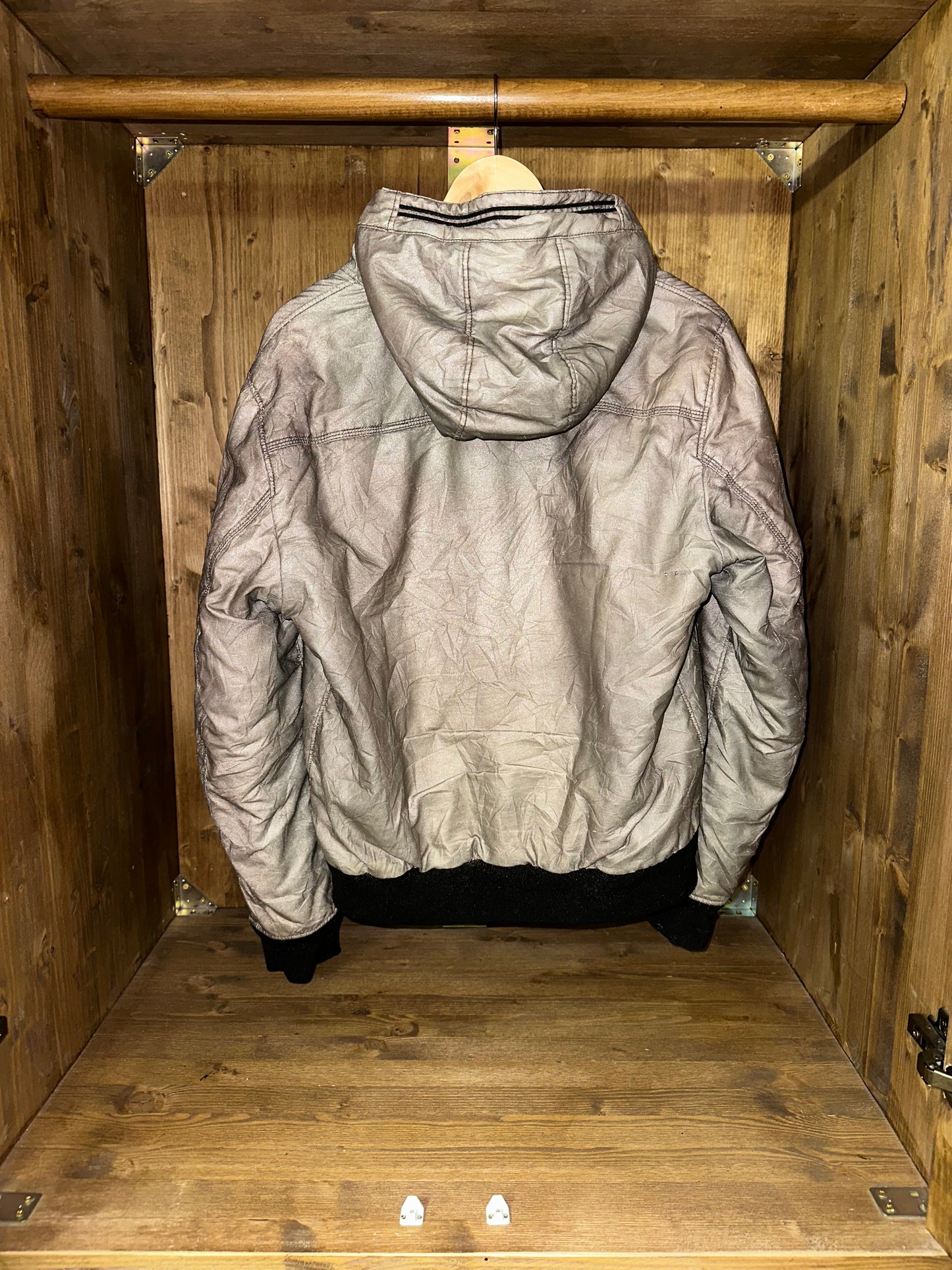 AW2012 THERMO REFLECTIVE 30TH ANNIVERSARY