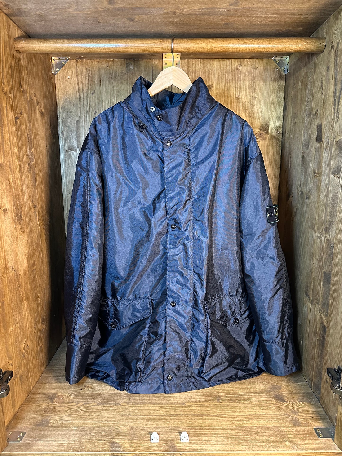 AW96 FORMULA STEEL DEEP BLUE WITH DOWN DETACHABLE INNER