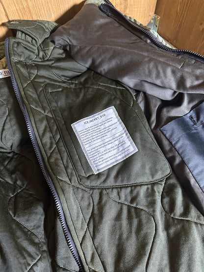 AW010 ICE JACKET RUBIN RED TO QUARTZ PINK with detachable zipped liner