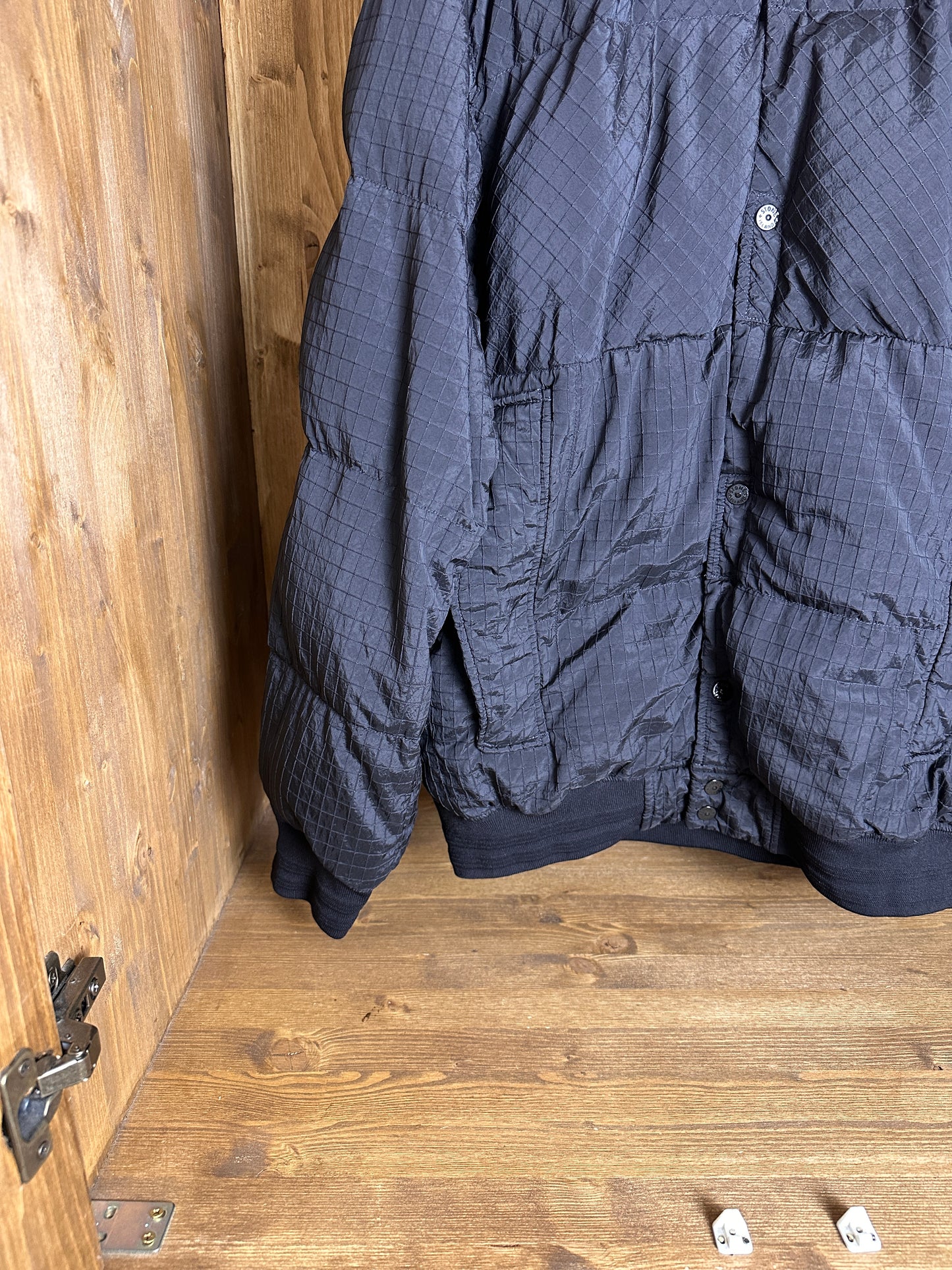 AW23 MACRO RIPSTOP NYLON METAL IN ECONYL REGENERATED NYLON WITH DOWN-TC in Night Blue
